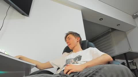 Snapshot of vibemygirl chatting on 01-31-25, 03:00 vibemygirl online show from 01-31-25, 03:00