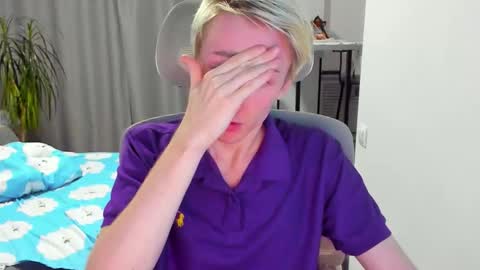 vibemygirl online show from 12-14-25, 08:41