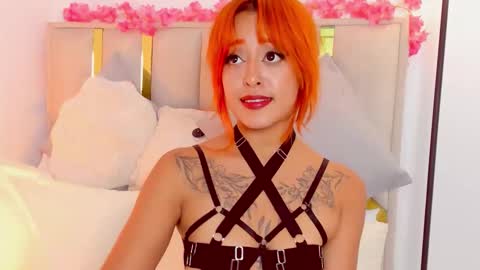 Snapshot of vicioushorse33 chatting on 10-24-25, 11:01 Sophie and Stan online show from 10-24-25, 11:01