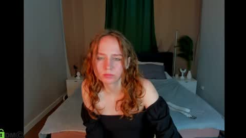 Snapshot of vicki_milles chatting on 05-20-26, 09:15 vicki_milles online show from 05-20-26, 09:15