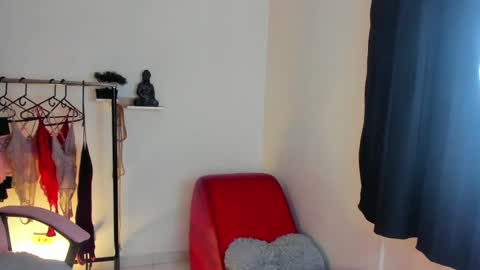 Snapshot of vicky_cristinax chatting on 01-16-25, 02:30 Vicky online show from 01-16-25, 02:30