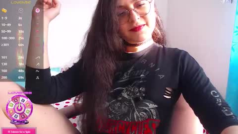 Vicky online show from 12-19-25, 08:05