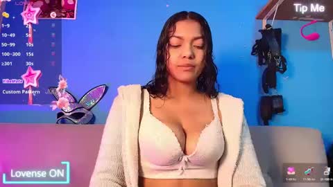vicky_miller_05 online show from 03-05-25, 08:21
