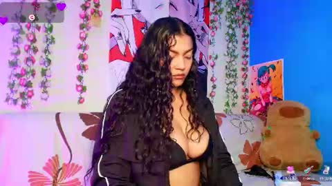 Snapshot of vicky_miller_05 chatting on 06-17-26, 08:32 vicky_miller_05 online show from 06-17-26, 08:32