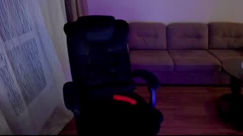 Snapshot of vickydragons chatting on 01-18-26, 11:14 nastya Help me reach 100 likes online show from 01-18-26, 11:14