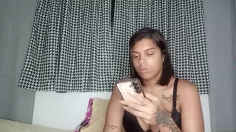 Snapshot of vickyhm22 chatting on 11-27-25, 08:27 vickyhm22 online show from 11-27-25, 08:27