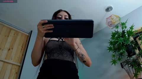 Victoria   online show from 01-14-25, 02:11