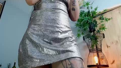 Victoria   online show from 01-16-25, 09:08