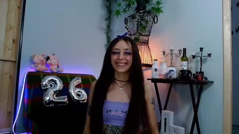 Victoria   online show from 03-08-25, 05:22