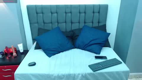 Vicky online show from 02-08-25, 09:04