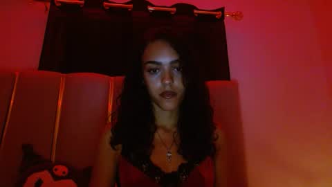 Snapshot of vickyyyx chatting on 07-12-26, 01:40 Goddess Victory online show from 07-12-26, 01:40