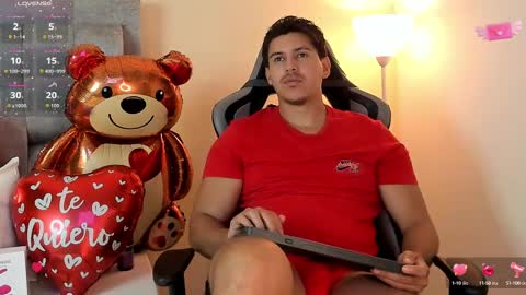 Snapshot of victor_vixen chatting on 09-20-25, 08:21 victor online show from 09-20-25, 08:21