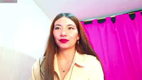 Victoria  online show from 06-26-26, 12:48