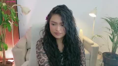 Snapshot of victoria___moon chatting on 07-17-26, 03:07 victoria online show from 07-17-26, 03:07