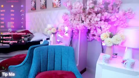Snapshot of victoria__lee_ chatting on 05-23-26, 03:38 victoria__lee_ online show from 05-23-26, 03:38
