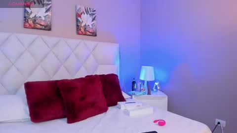 Snapshot of victoria__lee_ chatting on 05-26-26, 04:08 victoria__lee_ online show from 05-26-26, 04:08