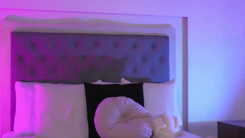 Snapshot of victoria__rossi chatting on 03-06-25, 11:47 online show from 03-06-25, 11:47