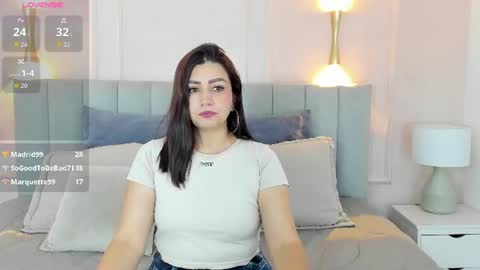 Snapshot of victoria_bourne chatting on 06-15-26, 07:05 victoria online show from 06-15-26, 07:05