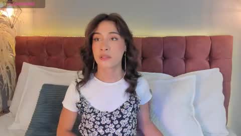 Snapshot of victoria_decapri chatting on 11-23-25, 07:35 victoria online show from 11-23-25, 07:35