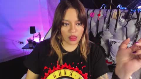 victoria_floyd1 online show from 01-12-26, 10:04