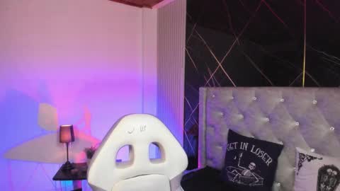 victoria_floyd1 online show from 02-19-26, 09:33