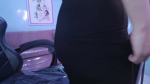 Victoria online show from 09-18-25, 01:35