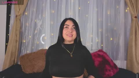 Snapshot of victoria_jonhss chatting on 11-18-25, 10:14 Victoria online show from 11-18-25, 10:14