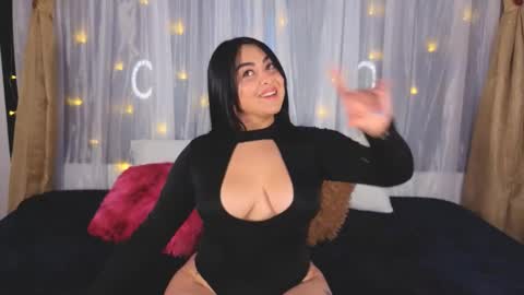 Snapshot of victoria_jonhss chatting on 11-20-25, 12:22 Victoria online show from 11-20-25, 12:22