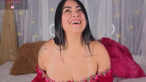 Snapshot of victoria_jonhss chatting on 11-25-25, 12:10 Victoria online show from 11-25-25, 12:10