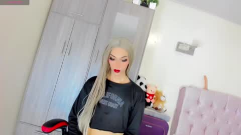 Snapshot of victoria_kastelo chatting on 12-06-24, 07:45 Victoria online show from 12-06-24, 07:45