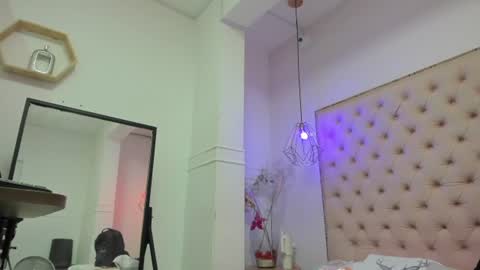 Snapshot of victoria_kitt chatting on 07-10-26, 07:16 victoria_kitt online show from 07-10-26, 07:16