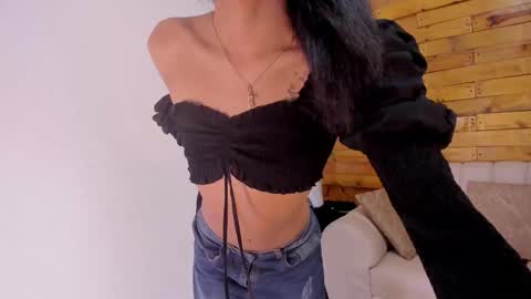 Snapshot of victoria_mk chatting on 11-21-25, 04:11 victoria_mk online show from 11-21-25, 04:11