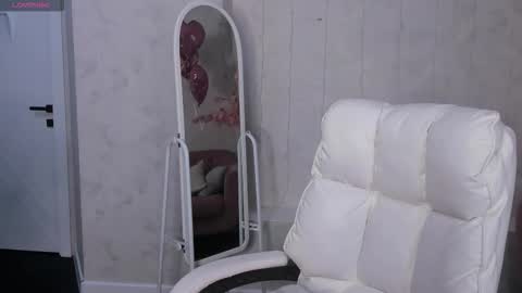 Victoria My schedule for the week 2 GMT 3am-9am TuWeThFrSa online show from 03-06-26, 09:28