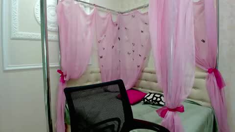 Victoria  online show from 01-16-26, 12:09