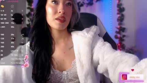 Victoria  online show from 04-07-26, 11:15