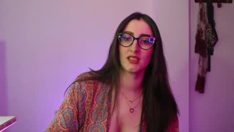 Victoria online show from 10-11-25, 08:51