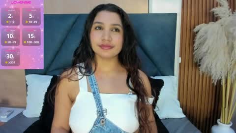 Snapshot of victoria_rossee chatting on 04-04-26, 12:57 VICTORIA online show from 04-04-26, 12:57