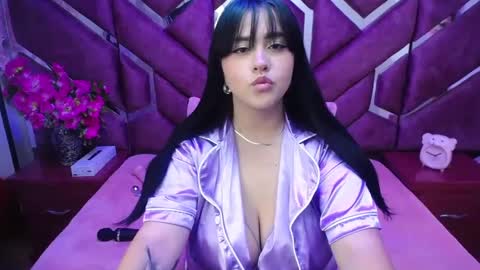 Snapshot of victoria_rossy_ chatting on 02-04-25, 01:06 Victoria online show from 02-04-25, 01:06