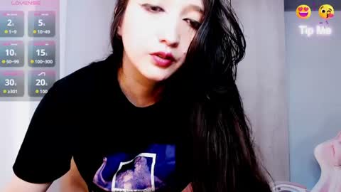 Snapshot of victoria_smile_ chatting on 06-11-26, 08:51 Victoria online show from 06-11-26, 08:51