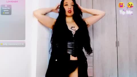 Snapshot of victoria_smile_ chatting on 06-18-26, 07:29 Victoria online show from 06-18-26, 07:29