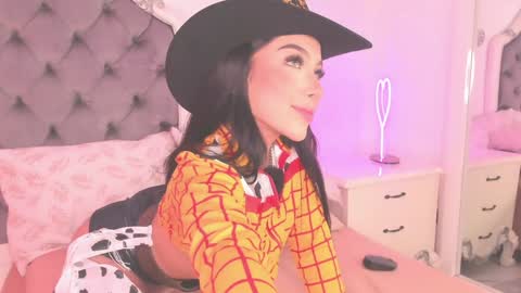 victoria_watsson online show from 02-08-25, 12:17