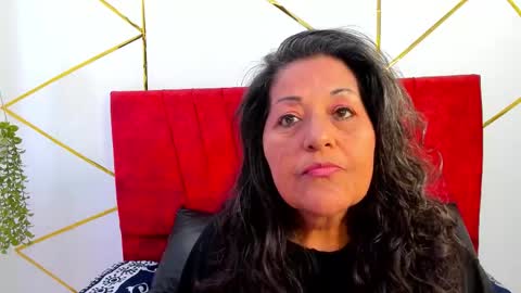 victoriaa_anderson_ online show from 12-17-25, 02:06