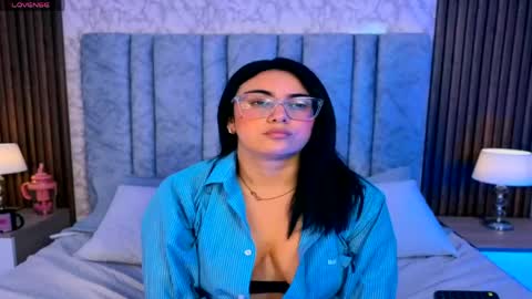 Victoria Andrade online show from 05-25-26, 12:22