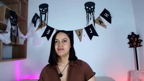 Snapshot of victoriablack_ chatting on 10-22-25, 10:59 Victoria online show from 10-22-25, 10:59