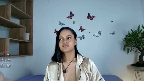 Snapshot of victoriablack_ chatting on 11-14-25, 11:20 Victoria online show from 11-14-25, 11:20