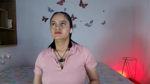 Snapshot of victoriablack_ chatting on 11-18-25, 11:03 Victoria online show from 11-18-25, 11:03