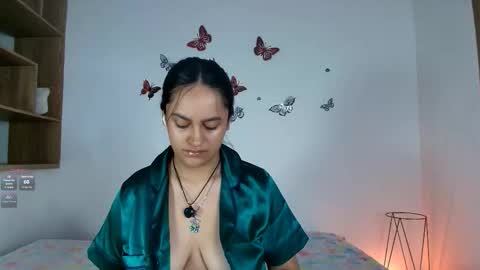 Snapshot of victoriablack_ chatting on 11-27-25, 10:50 Victoria online show from 11-27-25, 10:50