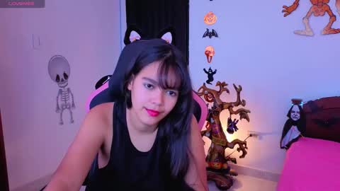 victoriacarmonaa online show from 10-25-25, 08:36