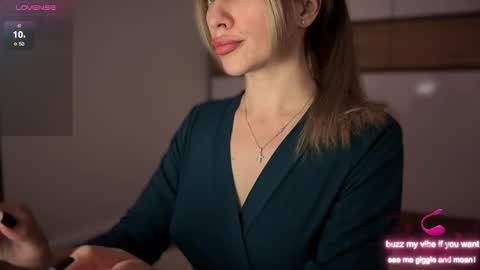 Snapshot of victoriachance chatting on 03-10-25, 04:57 Victoria means victory... always online show from 03-10-25, 04:57