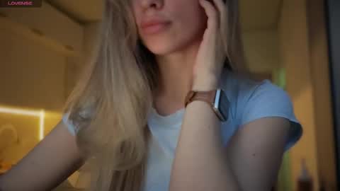 Snapshot of victoriachance chatting on 10-11-25, 02:48 Victoria means victory... always online show from 10-11-25, 02:48